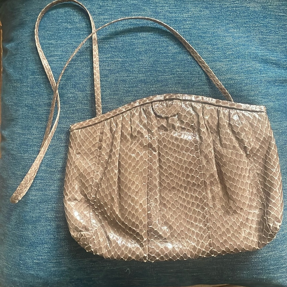 VINTAGE Jay Herbert Snake skin purse! In like new condition.